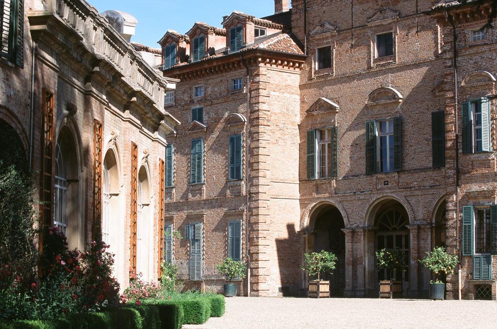 Marchesi Alfieri - Cantine E Ospitalita San Martino Alfieri Exterior foto