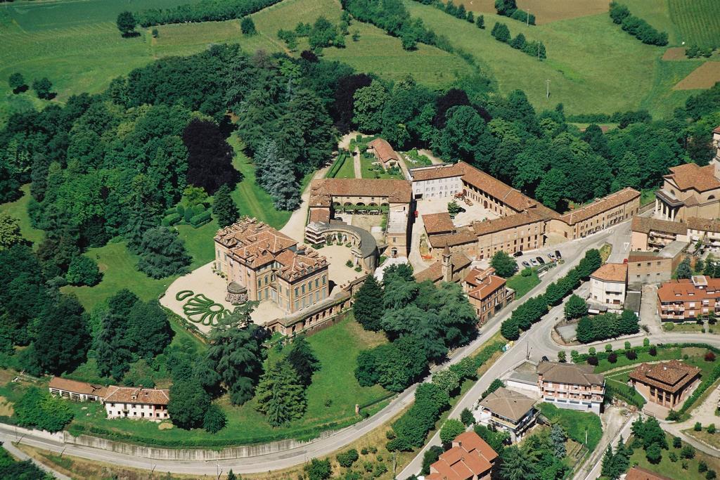 Marchesi Alfieri - Cantine E Ospitalita San Martino Alfieri Exterior foto