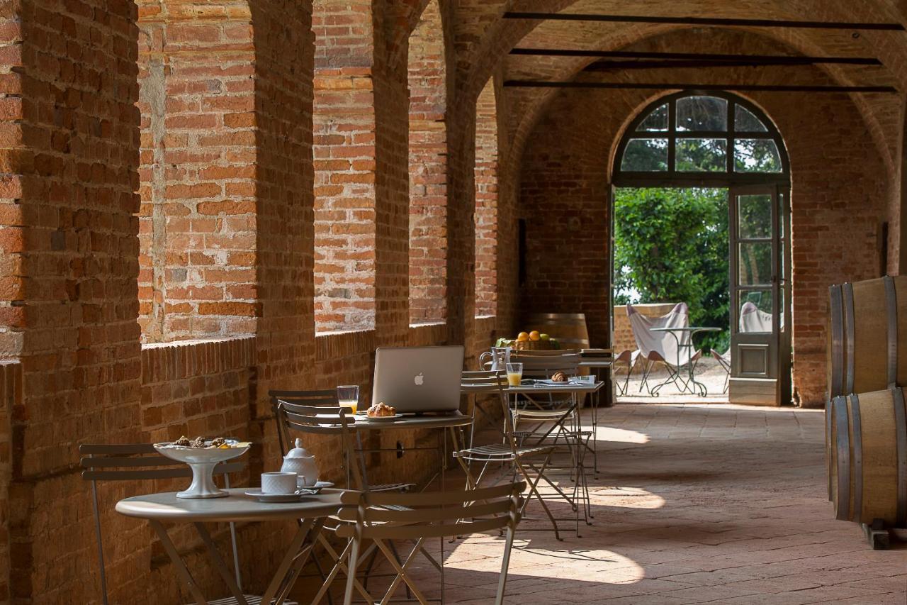 Marchesi Alfieri - Cantine E Ospitalita San Martino Alfieri Exterior foto